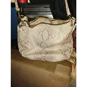 #178. Michael kors purse
